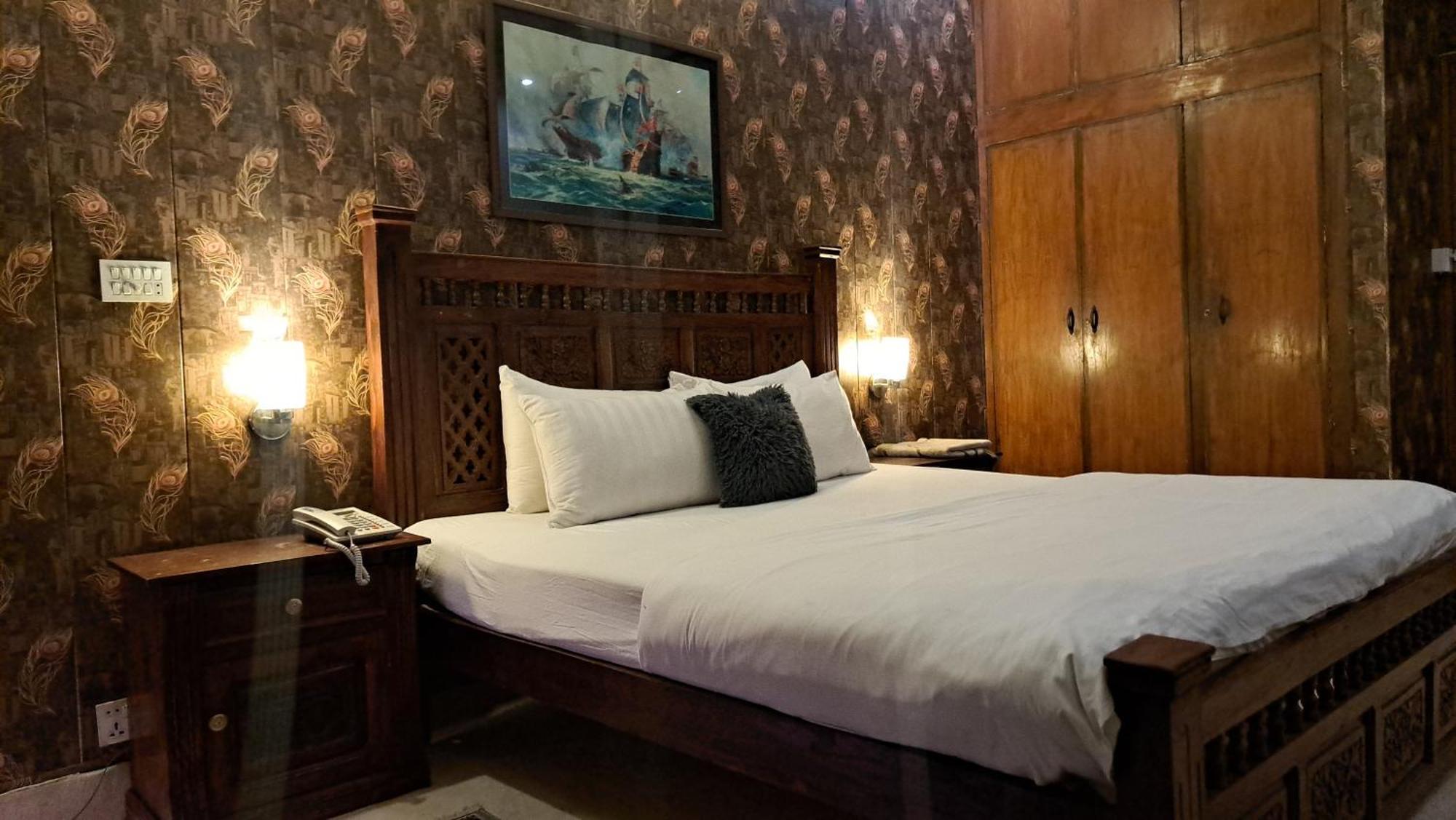 The Life Style Lodges Opp Centaurus Mall Islamabad Eksteriør billede